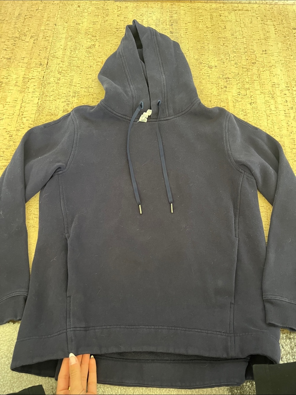 Lululemon Navy Blue Pullover Hoodie Women’s Sz 8 High Low Hem Athleisure